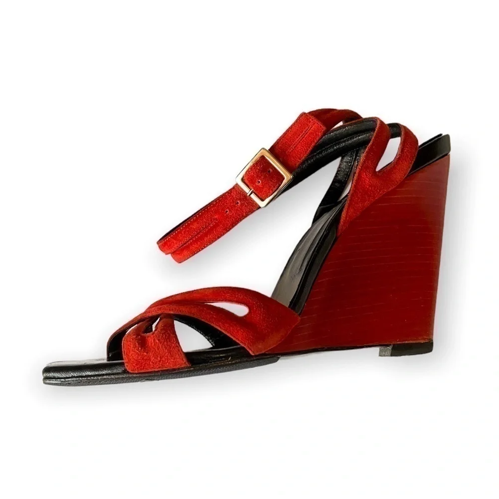 ROGER VIVIER Suede Wedge Sandals Size:‎ 37.5 EU, Red